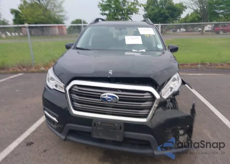 2021 Subaru Ascent Premium z USA, uszkodzony, nr VIN 4S4WMAFD9M3448624